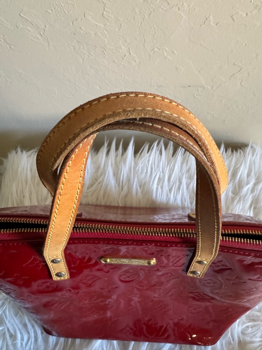 Louis Vuitton Red Vernis Bag - Picture 3 of 11